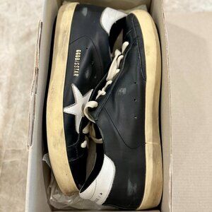 LIKE NEW Golden Goose Super-Star Leather Sneakers White Star Size 38/7